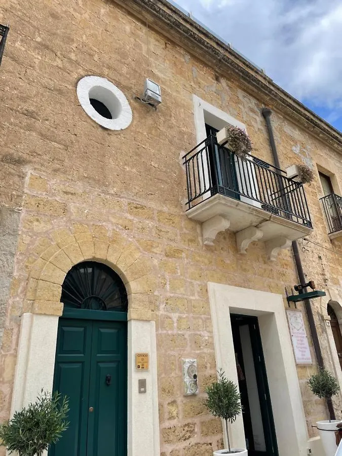 Civico 13 Holiday Apartment Custonaci Holiday home